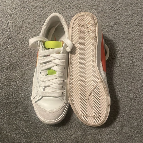 Low cut Nike blazer sneakers size 8 - Picture 4 of 7